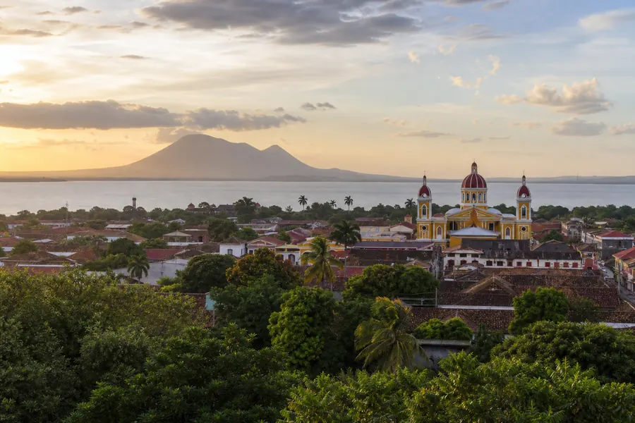 Illustration photographique : une vue éditoriale de Managua, Nicaragua. Illustration éditoriale, scène imaginaire.