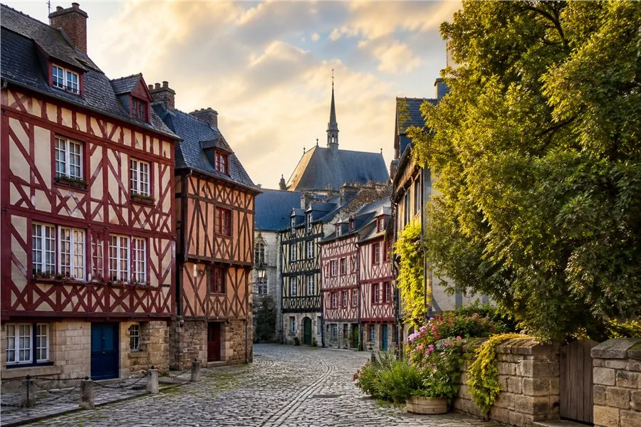 Les maisons à pans de bois du centre historique de Rennes.